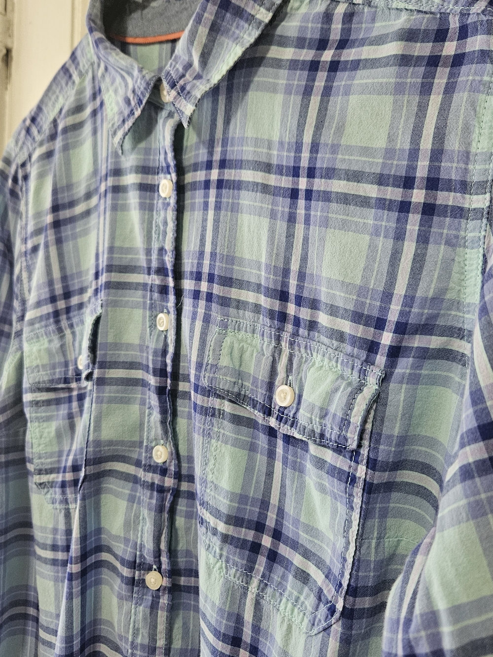 St. John's Bay Light Blue Navy Plaid Button-Down Lightweight Cotton Shirt Large - Picture 2 of 11